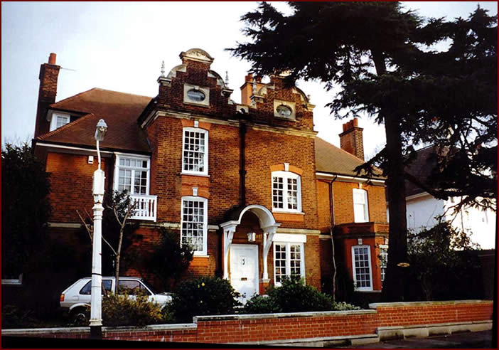 Edgehill Road | CLICK TO CLOSE